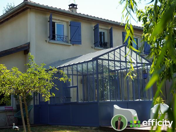 Maison
         9 pièces
        - 230 m² 539 000 € *