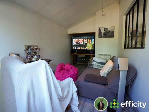 Maison
         9 pièces
        - 230 m² 539 000 € *