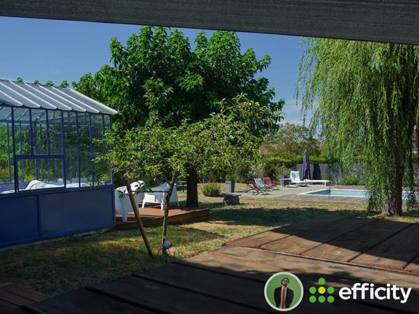 Maison
         9 pièces
        - 230 m² 539 000 € *