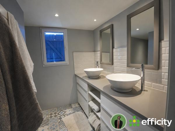 Maison
         9 pièces
        - 230 m² 539 000 € *