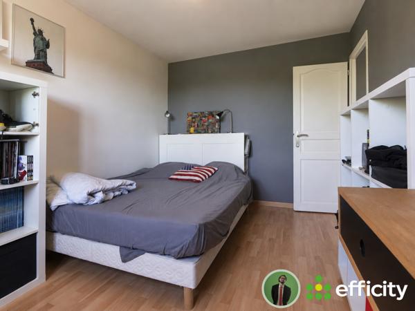 Maison
         9 pièces
        - 230 m² 539 000 € *