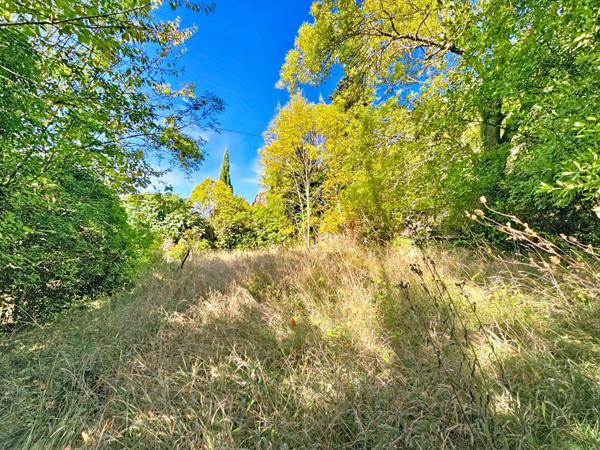 Maison à rénover non mitoyenne avec jardin, terrasse et garage – Lunas (hameau des Pascals)