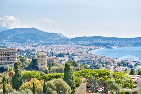 Appartement F4 à vendre  4 pièces - 166 m2 NICE - 06