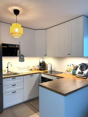 Appartement récent, terrasse motorisé et climatisé