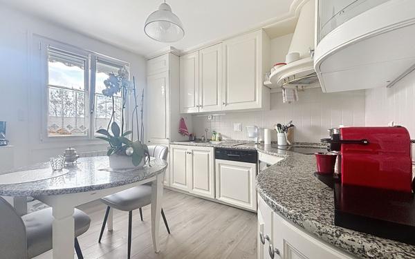 Maison à louer    4 pièces • 120 m2 Vétraz-Monthoux