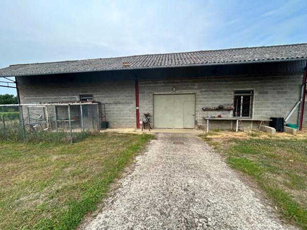 Charmante maison familiale en campagne avec grand terrain et hangar