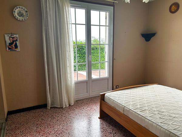 Charmante maison familiale en campagne avec grand terrain et hangar