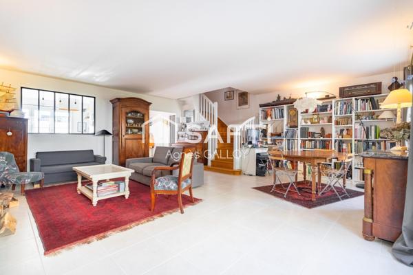 Maison familiale au calme, proche des transports et des services