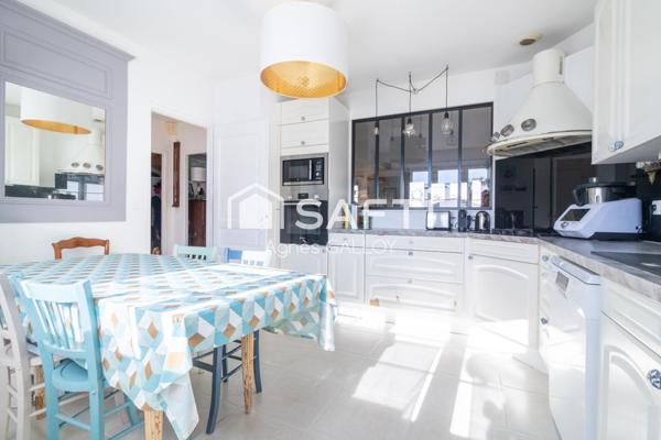 Maison familiale au calme, proche des transports et des services