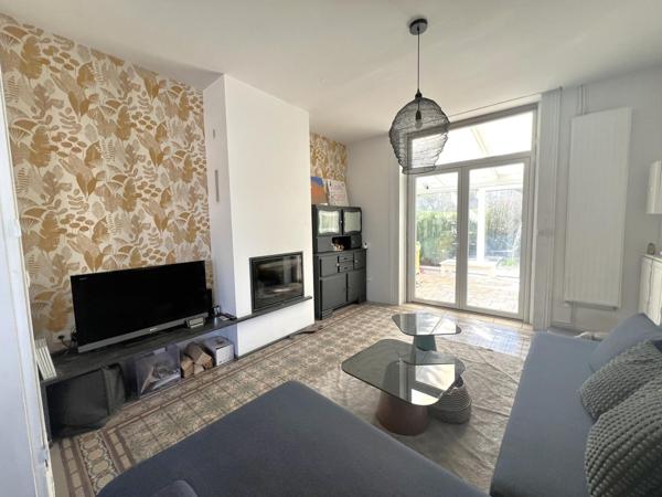 Maison à RONCQ, 59223 - 10 pièces 238m²