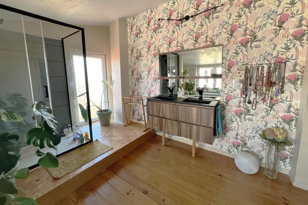 Maison à RONCQ, 59223 - 10 pièces 238m²