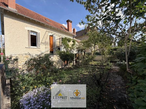 Vente                                                      Maison
                        
                     6 pièces                      99 m2                     à Brive-la-Gaillarde