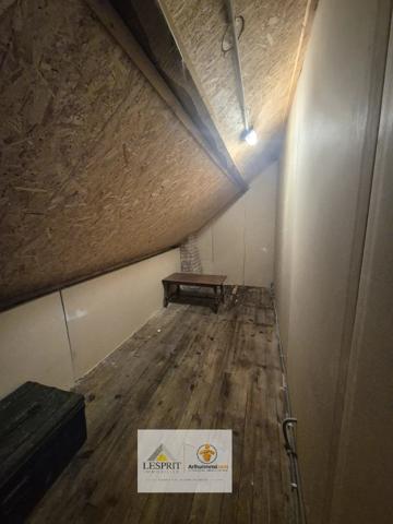 Vente                                                      Maison
                        
                     6 pièces                      99 m2                     à Brive-la-Gaillarde
