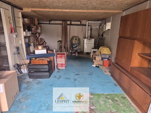 Vente                                                      Maison
                        
                     6 pièces                      99 m2                     à Brive-la-Gaillarde