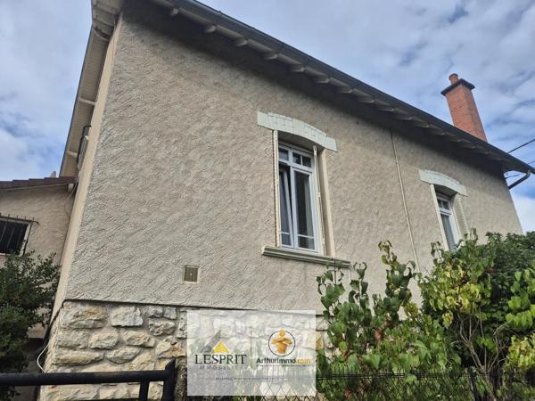 Vente                                                      Maison
                        
                     6 pièces                      99 m2                     à Brive-la-Gaillarde