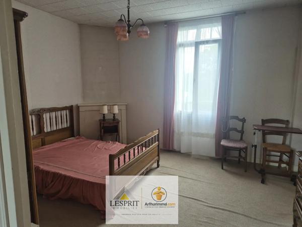 Vente                                                      Maison
                        
                     6 pièces                      99 m2                     à Brive-la-Gaillarde
