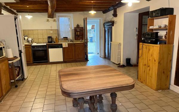 Maison à vendre    5 pièces • 141 m2 Étréchy