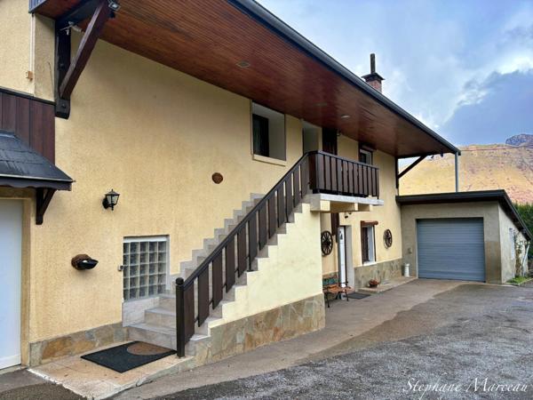 Maison à vendre 7 pièces (73), Terrain clos, Sans vis à vis, Proche des commodités