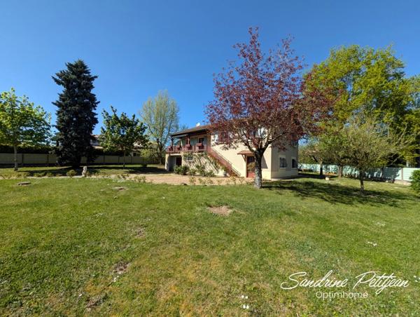 Civrieux - Maison à vendre 123 m²,  terrain de 1470 m²