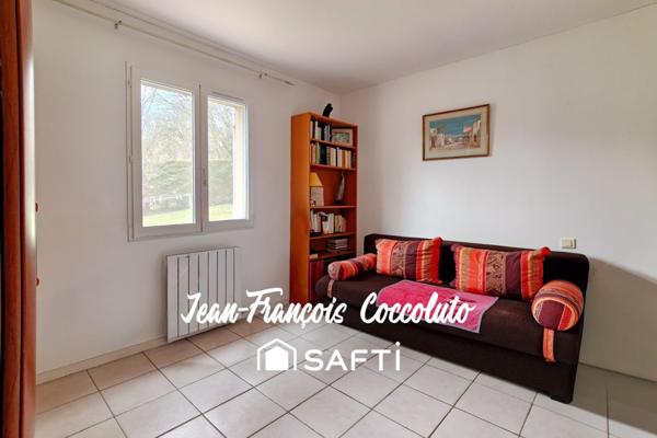 Belle maison avec piscine et parc arboré