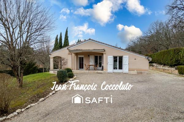 Belle maison avec piscine et parc arboré