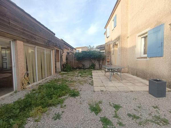 Maison Eyguieres + Cour + Garage