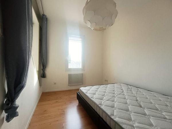 Maison Eyguieres + Cour + Garage