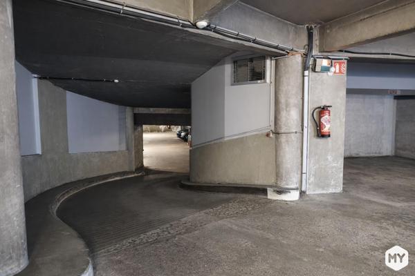 Parking • Location • 10m2 • Jaude • Clermont-Ferrand 78 € / mois CC