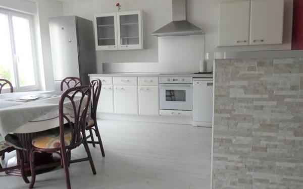 Appartement à louer    3 pièces • 80 m2 Le Creusot