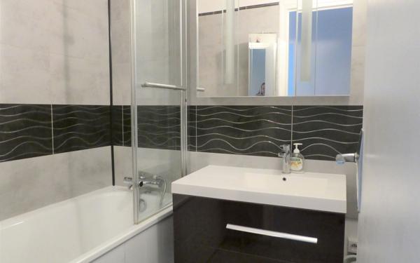 Appartement à louer    3 pièces • 80 m2 Le Creusot