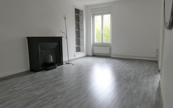 Appartement à louer    3 pièces • 80 m2 Le Creusot