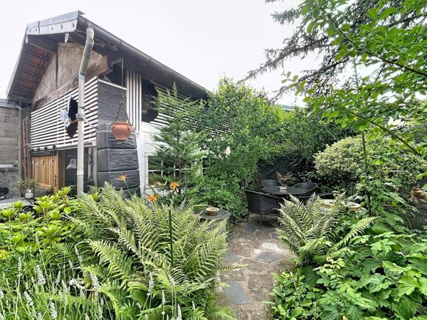 Maison, 199m2, 10 pièces 2, chambres, SPA, et dependances