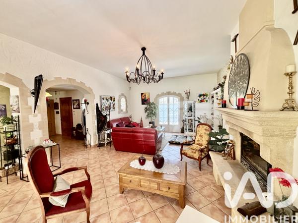 Maison à vendre 6 pièces 184 m² Rochefort-du-Gard