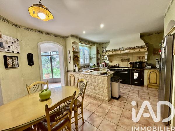 Maison à vendre 6 pièces 184 m² Rochefort-du-Gard