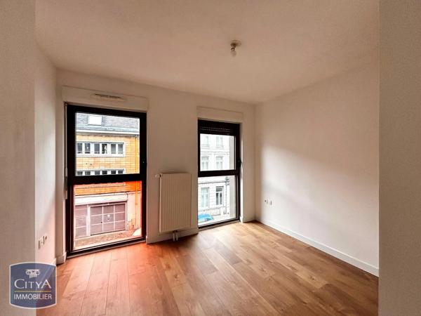 Appartement à louer 3 pièces 52.15m² Lille (59000)