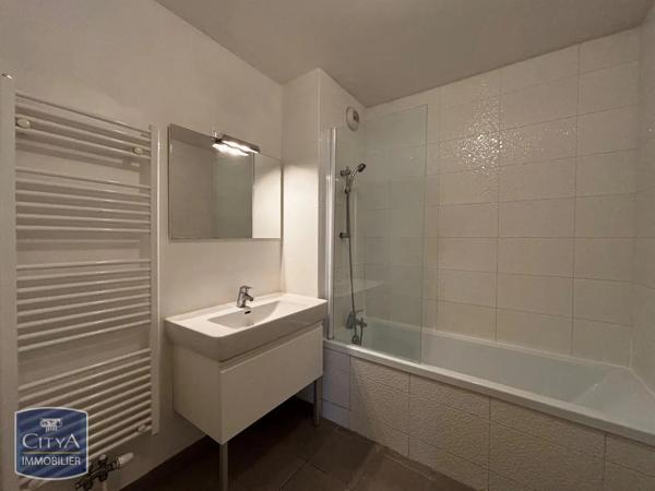 Appartement à louer 3 pièces 52.15m² Lille (59000)