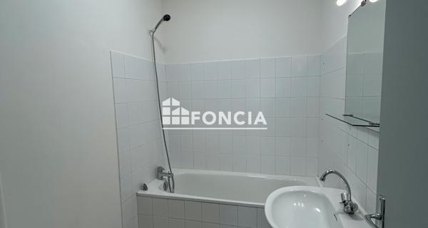 Location Appartement 2 pièces 53.06 m² - Carpentras 84200