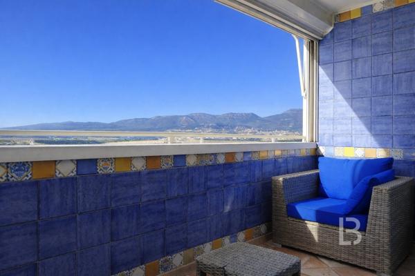 TOULON – Appartement avec vues mer, cave et parking