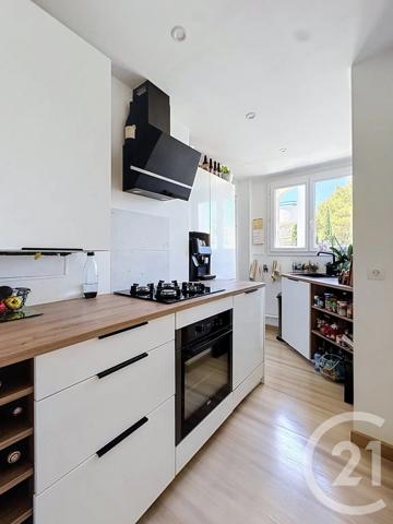 Appartement F3 à vendre  3 pièces - 64 m 2   MONTPELLIER  - 34