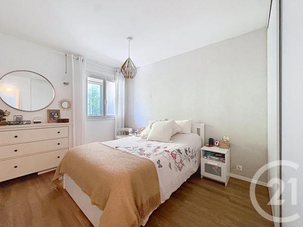 Appartement F3 à vendre  3 pièces - 64 m 2   MONTPELLIER  - 34