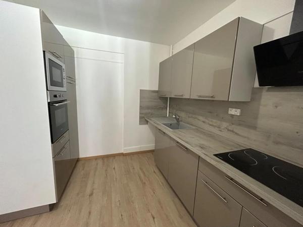 Appartement à louer 2 pièces 45.58m² Montbéliard (25200)