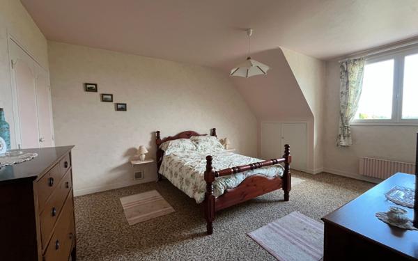 Maison à vendre    5 pièces • 162 m2 Kergloff