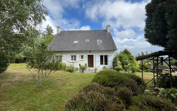 Maison à vendre    5 pièces • 162 m2 Kergloff