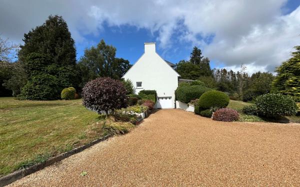 Maison à vendre    5 pièces • 162 m2 Kergloff