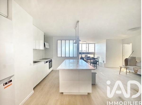 Location appartement 4 pièces 84 m² Paris 15