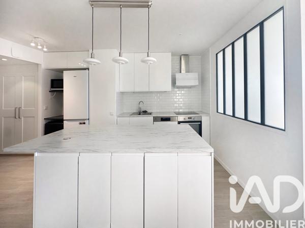 Location appartement 4 pièces 84 m² Paris 15