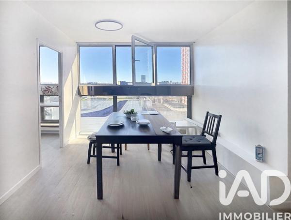 Location appartement 4 pièces 84 m² Paris 15