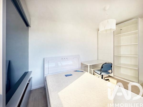 Location appartement 4 pièces 84 m² Paris 15