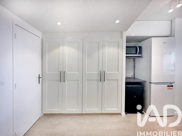 Location appartement 4 pièces 84 m² Paris 15