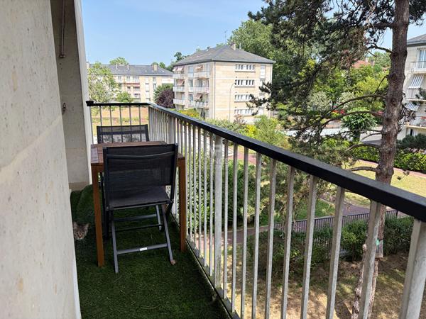 Appartement Maisons Laffitte 4 pièce(s) 449 000 € **  - Référence  4735